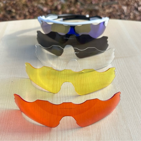 BRAND NEW IN BOX! OAKLEY sunglasses for men in case +extra PRIZM lenses RADAR EV - Picture 4 of 10